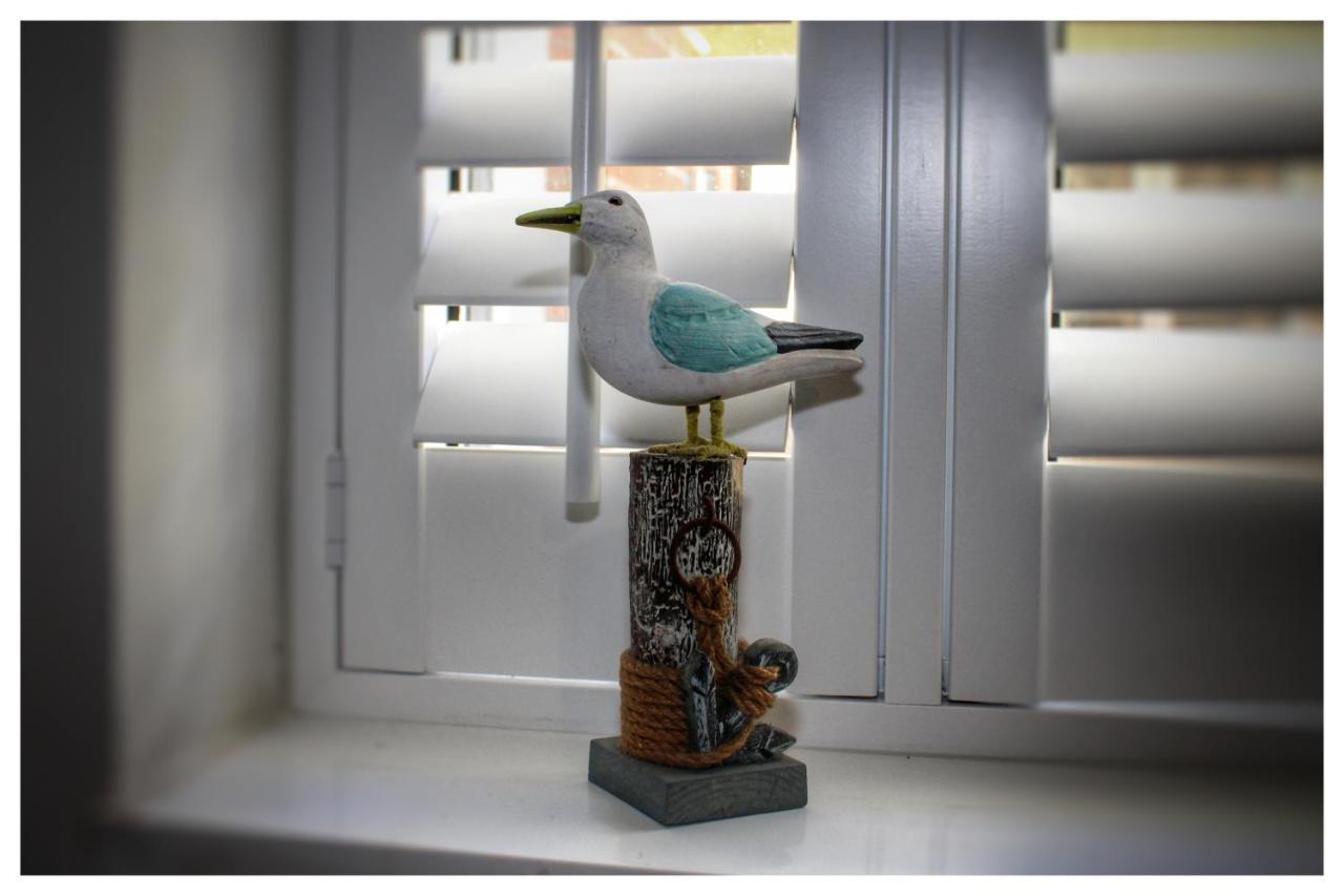 Ferienwohnung Self Contained Flat With Private Garden & Parking Sandown Exterior foto